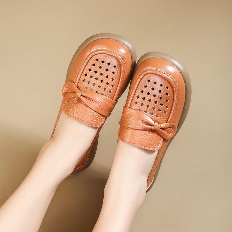 Summer Hollowed Out Soft Leather Shoes, Comfortable Soft Leather Surface, Soft Sole, Flat Bottomed Women's Leather Sandals
