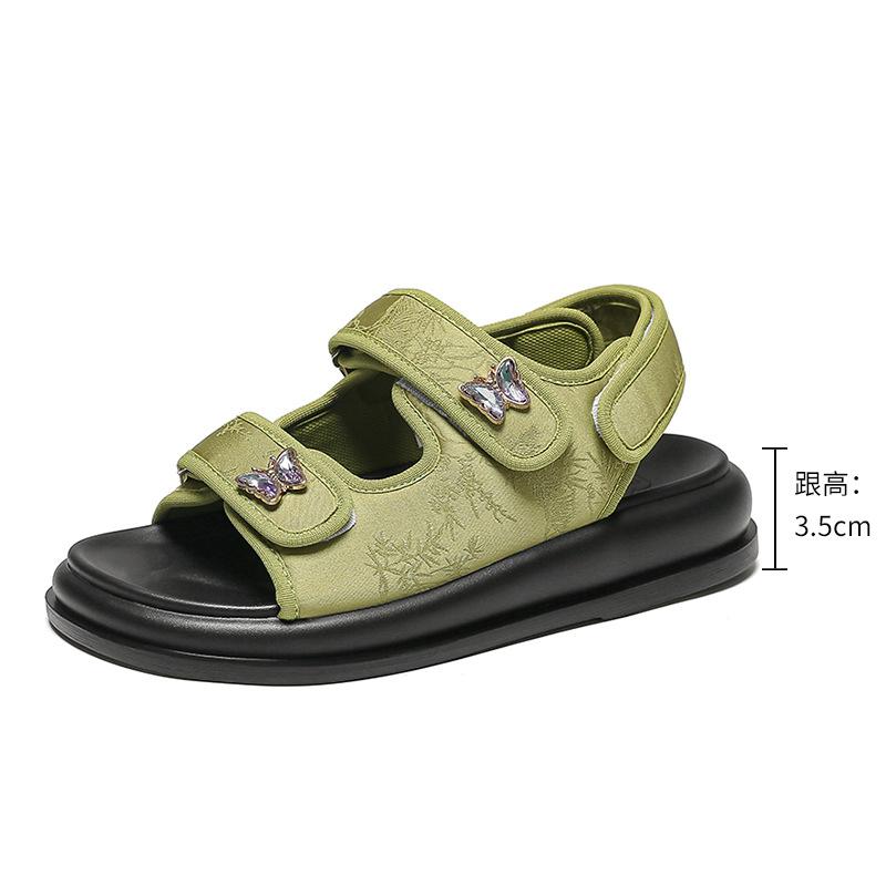 New Chinese Sandals Women's National Style Versatile Small Fragrant Style 2025 Summer New High-end Flat Casual Sandals Women