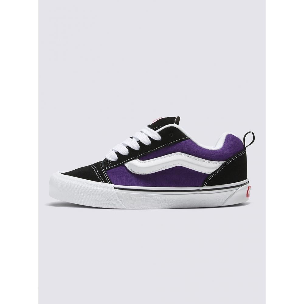 

Новая школа VANS Knu Skool VN0009QCB5P1
