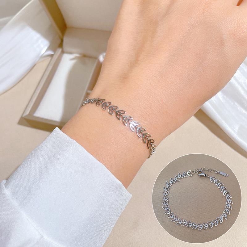 Titanium Steel Dongmen Personalized Minimalist Wind Lucky Grass Personalized Chain Bracelet Female Retro Girlfriend