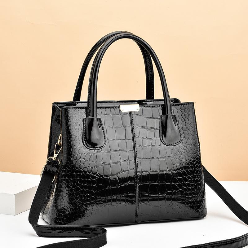 Yogodlns תיק עור בהיר יוקרה לנשי תיק Crossbody תיק כתף גדול נפח תיק כתף אופנה אמא ​​תיק