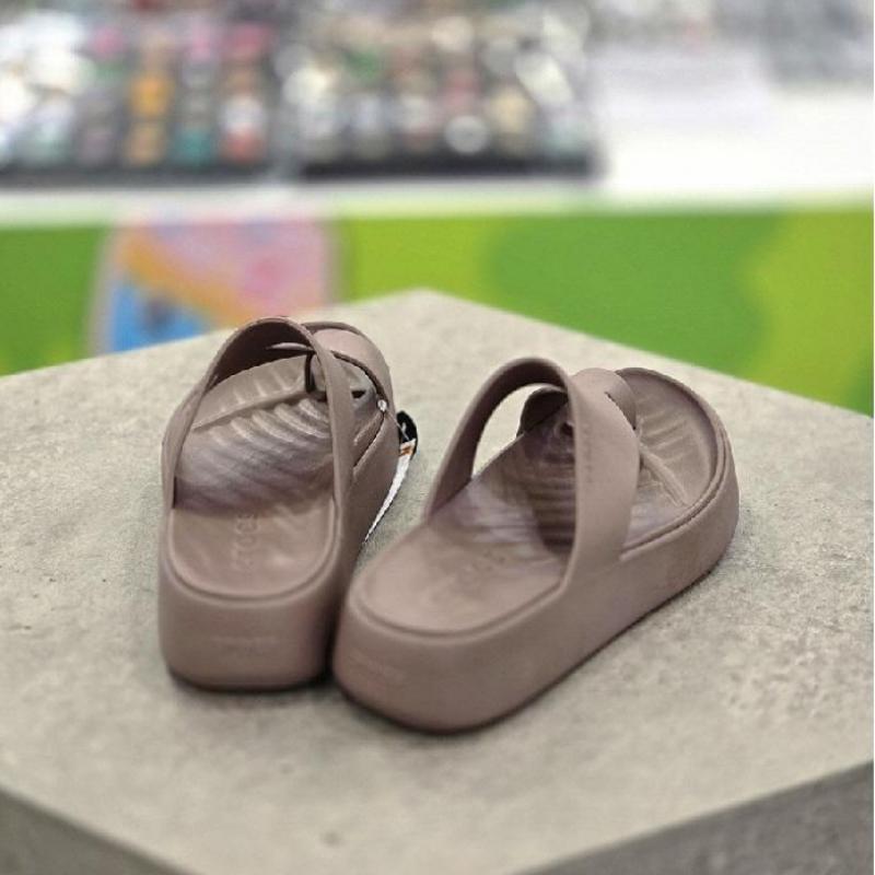 Crocs Hc19 Getaway Platform Toe Loop 210834