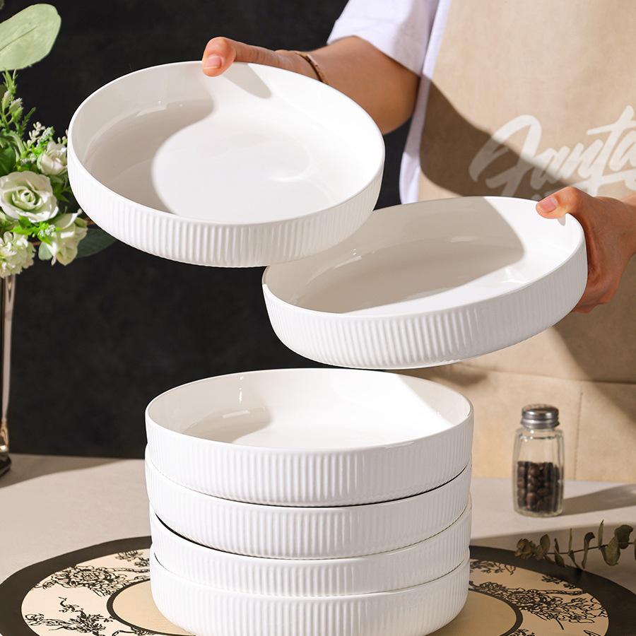 2024 Neues reinweißes Keramik-Geschirrset: Tiefe Teller, bunte Schüsseln und stapelbares Geschirr