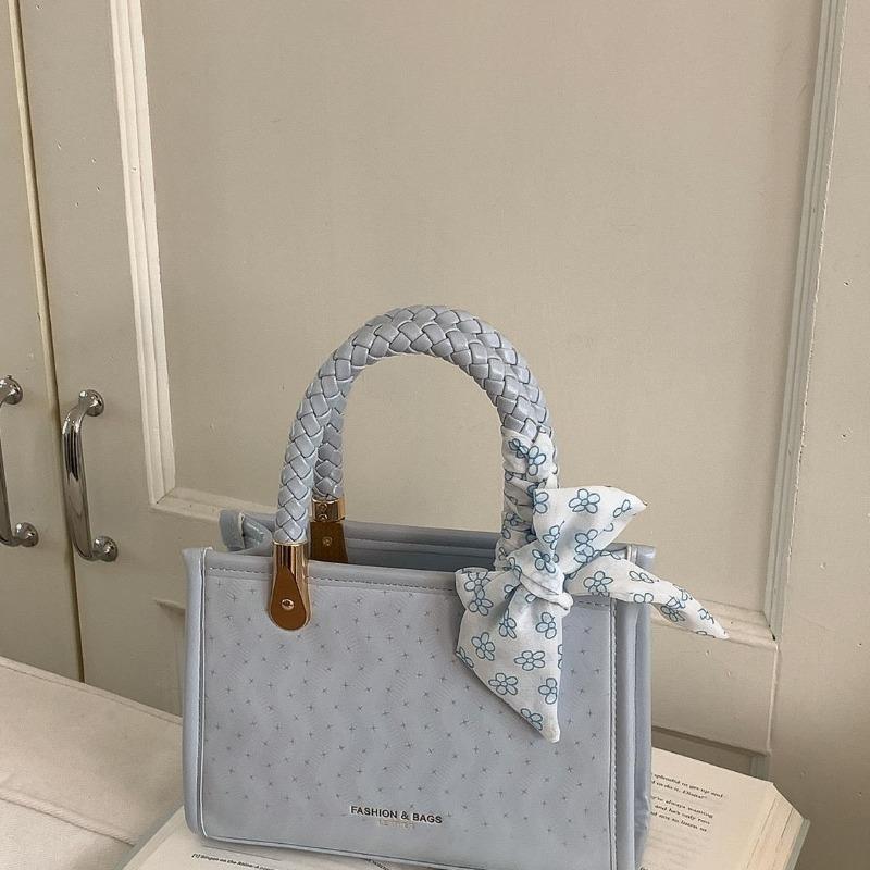 Foreign Trade Simple Hand Carry Small Square Bag Women's New Korean Version Niche Messenger Bag Fashion Commuting Shopping Shoulder Bag