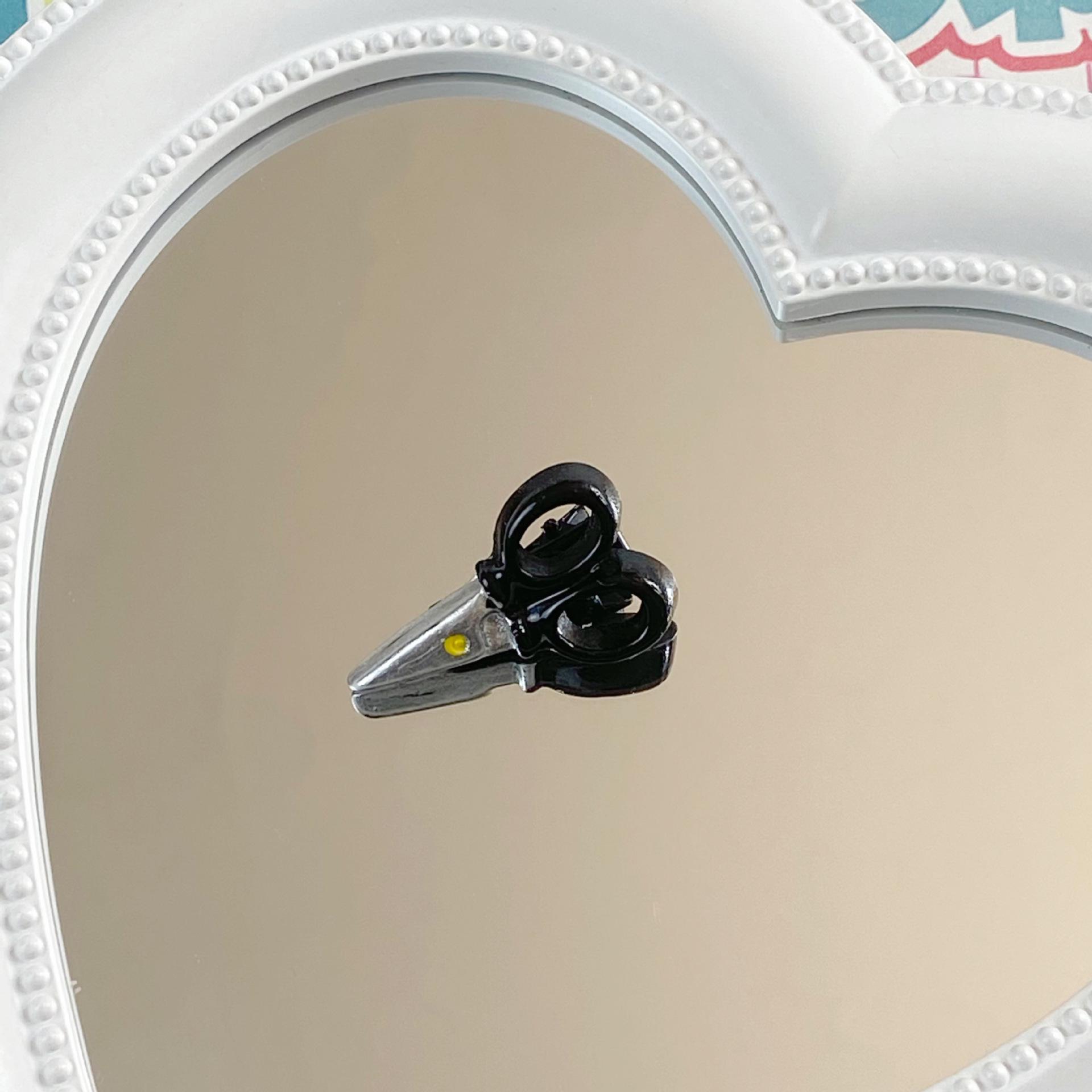 

Креативный зажим «Утконос»: Мини-ножницы в форме лампочки и шпилька для забавных, необычных причесок