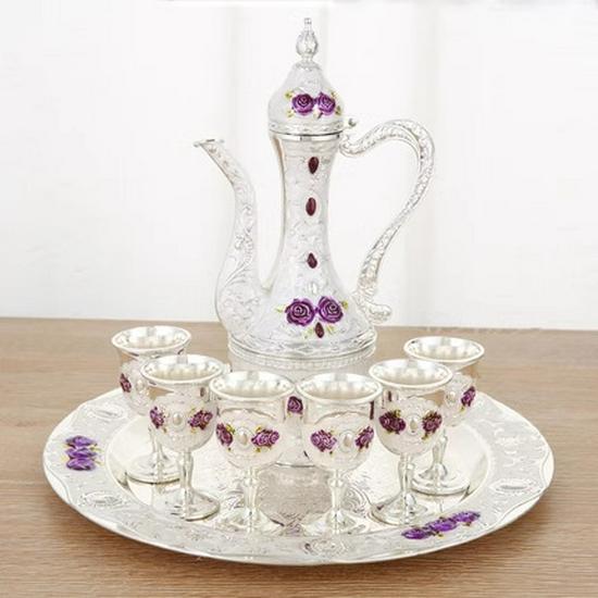 

European Wine Set: Luxury Wine Pot, Baijiu Cups & Creative Sake Pot with Russian Ornament