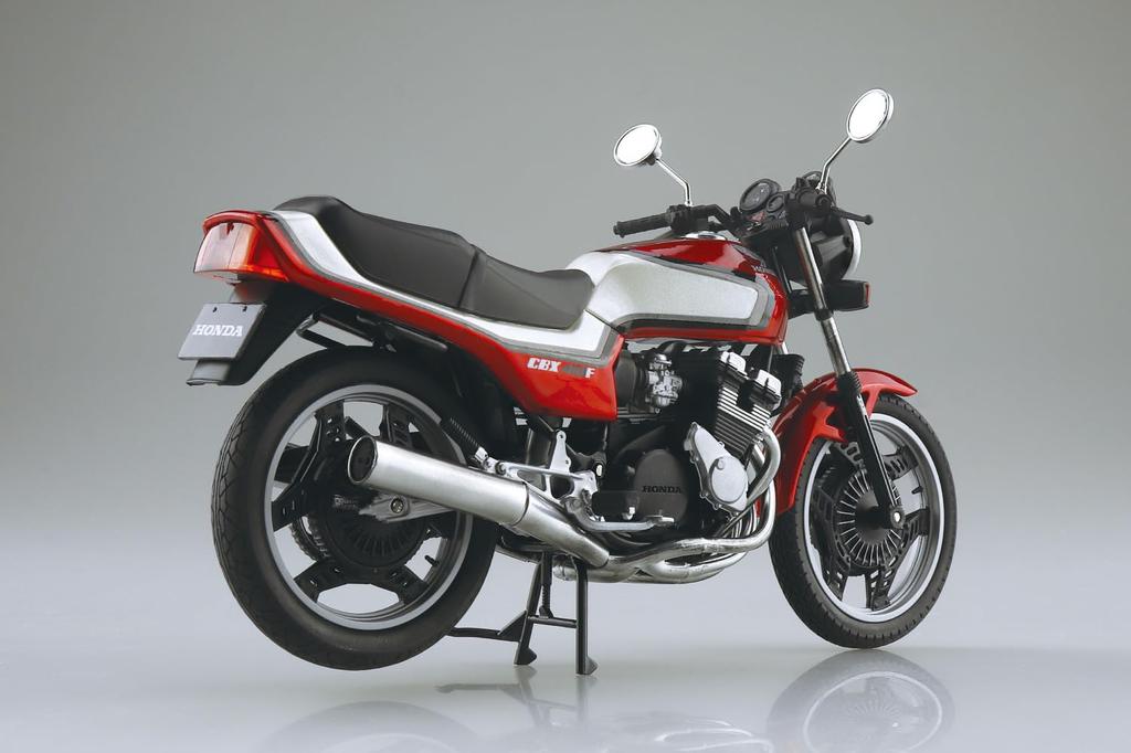 Aoshima Bunka Kyozai Scale Complete Honda CBX400F Motorcycle In Candy Ala Moana Shell White (AOSHIMA) 1/12 Red/Pearl