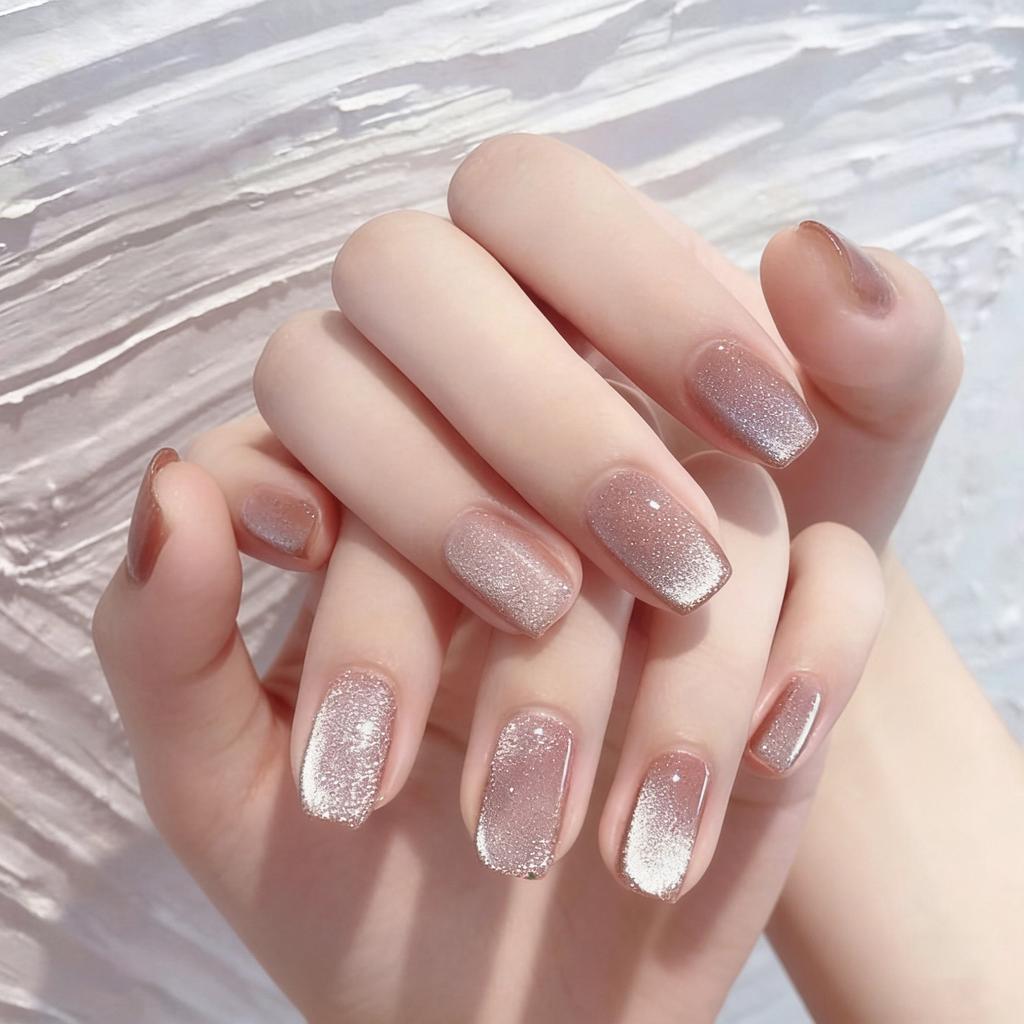 24 Nail Art Nail Pads, Simple Nude Cat Eyes, Small Fresh Fake Nail Patches, Wearing Nail