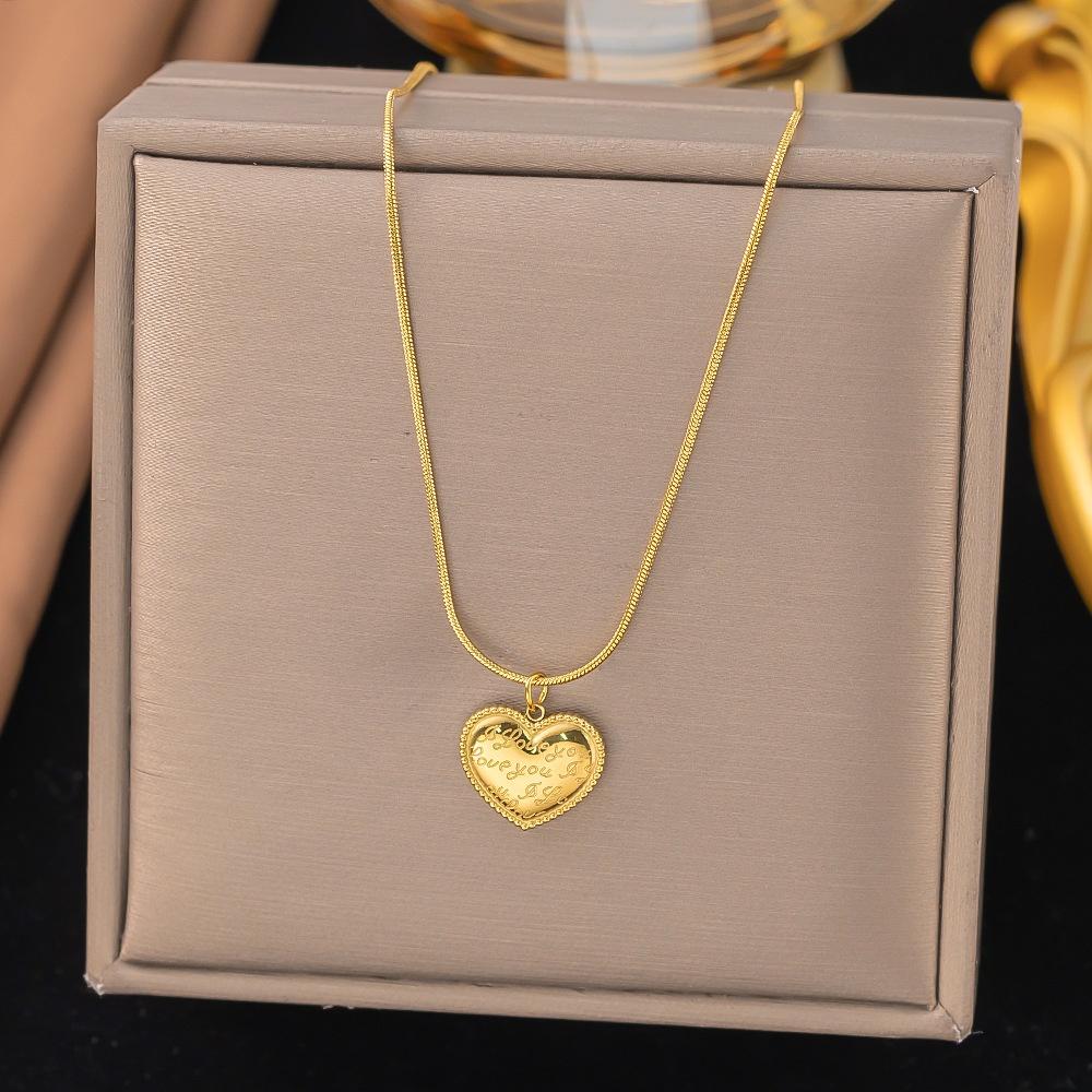 Stainless Steel Love Heart Pendant Necklace For Women Fashion Ladies Gold Color Clavicle Chain High Quality Jewelry Gifts New In