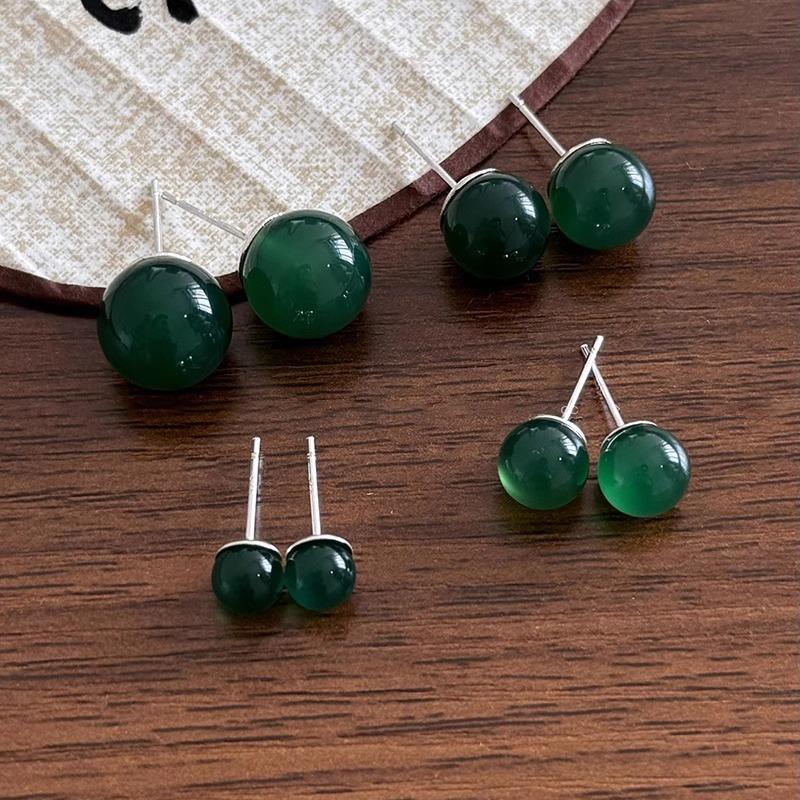 Elegant Green Agate Pearl Earrings: Chinese-Style, Uniquely Luxurious and High-End Design for Women