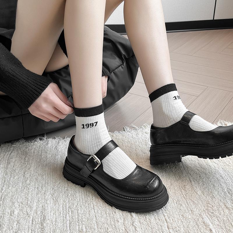 Retro British Style Round Head Shallow Mouth Mary Jane Single Shoes Women's Thick Sole One-word Belt with Skirt Thick Sole Black Small Leather Shoes