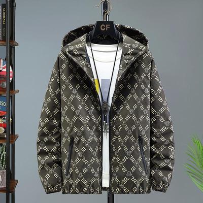 Europäische Herren Herbst Schlank geschnittene Stilvolle Kapuzenjacke mit Aufdruck