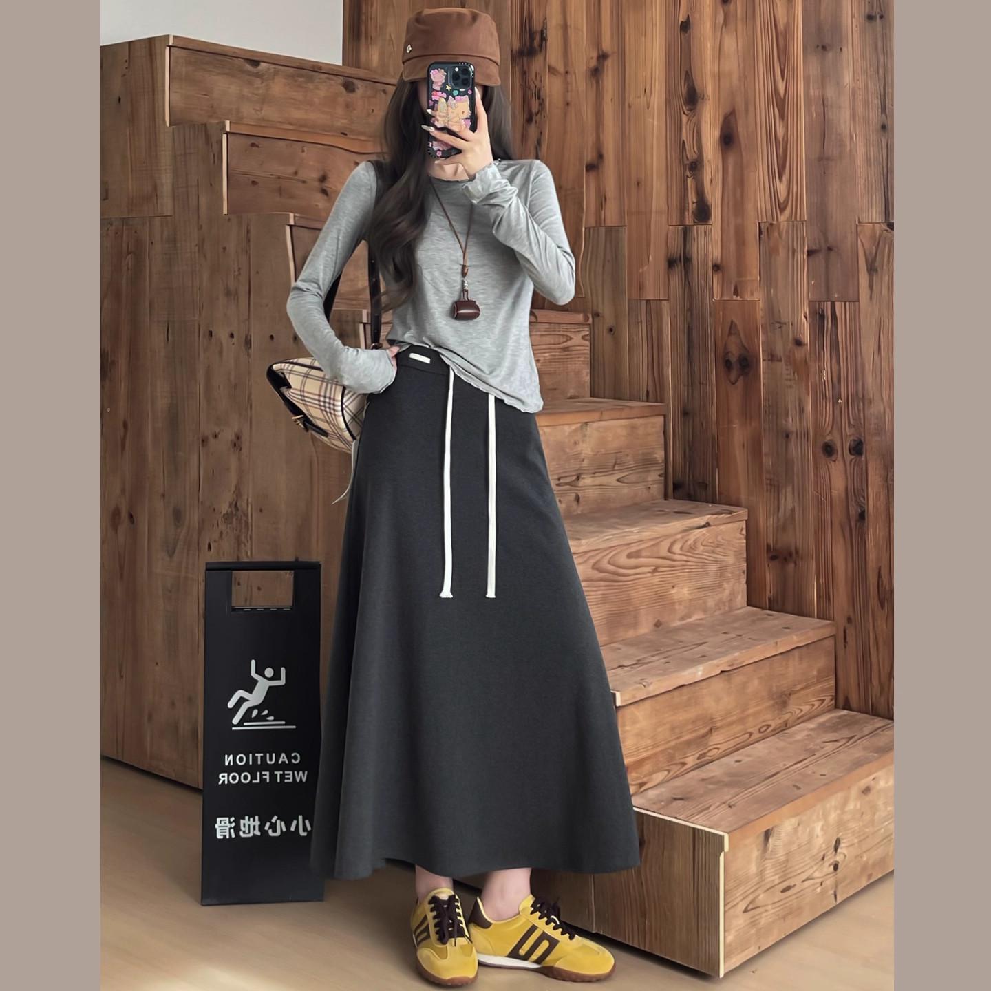 Women s Gray Fishtail A-line Mid-length Skirt - 2025 Fall High Waist Slimming Drape Design Medium темно-серого