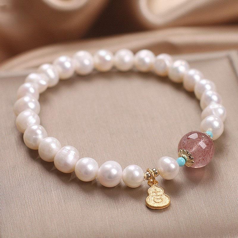 Freshwater Pearl Bracelet for Women, Light Luxury Vintage Design with Auspicious Gourd Charm and Strawberry Crystal, Niche Design, Gift for a Best