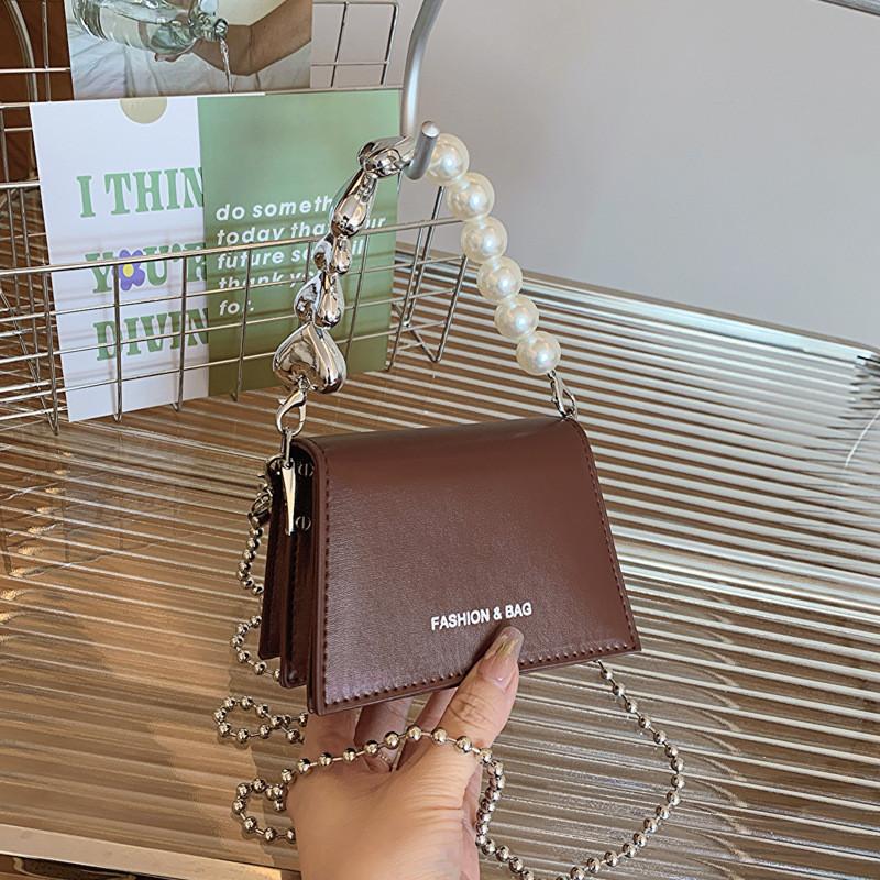 

Stylish Simple Handbag Pu Material Retro Shoulder Bag 2024 New Chain Crossbody Bag кавовий