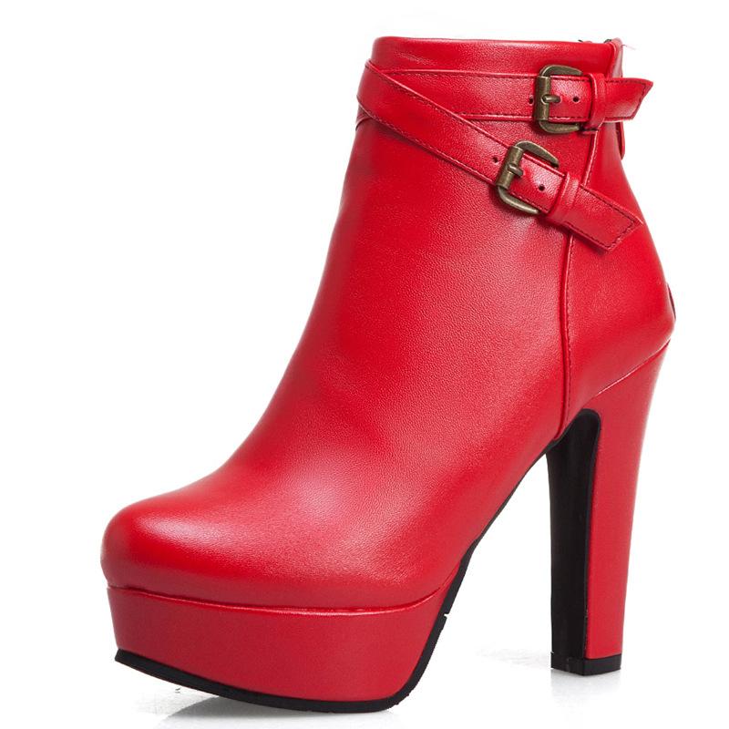 2026 Autumn and Winter New Short Boots High Heel Waterproof Platform with Metal Buckle Style Simple Fashion Boots 34 красный 4950₽