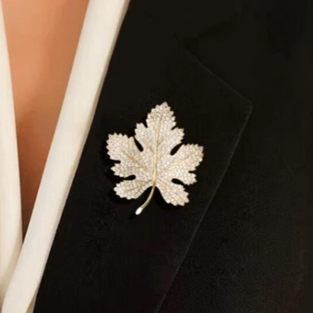 Vintage Sequin Leaf Brooch Trendy Jewelry Maple Leaf Pin Fashion Dress