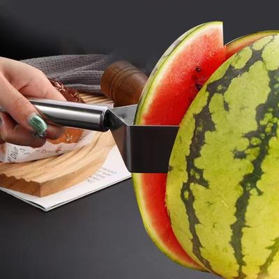 Nerezový kráječ melounů s dřevěnou rukojetí Ergonomický trojúhelníkový kráječ ovoce pro melouny Cantaloupe melouny Jablka Snadno čistitelný kuchyňský nástroj