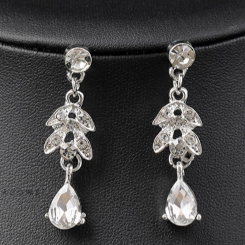 GemChic Women's New Exquisite Alloy Hollow Flowers Crystal Zircon Drops Pendant Necklace Earrings Two Piece Set Birthday Christmas Jewelry Gift