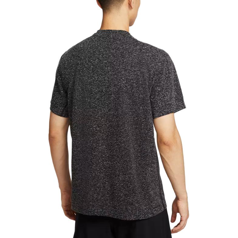 Nike Camiseta Preta de Manga Curta com Logo e Gola Redonda Masculina HV0436-010