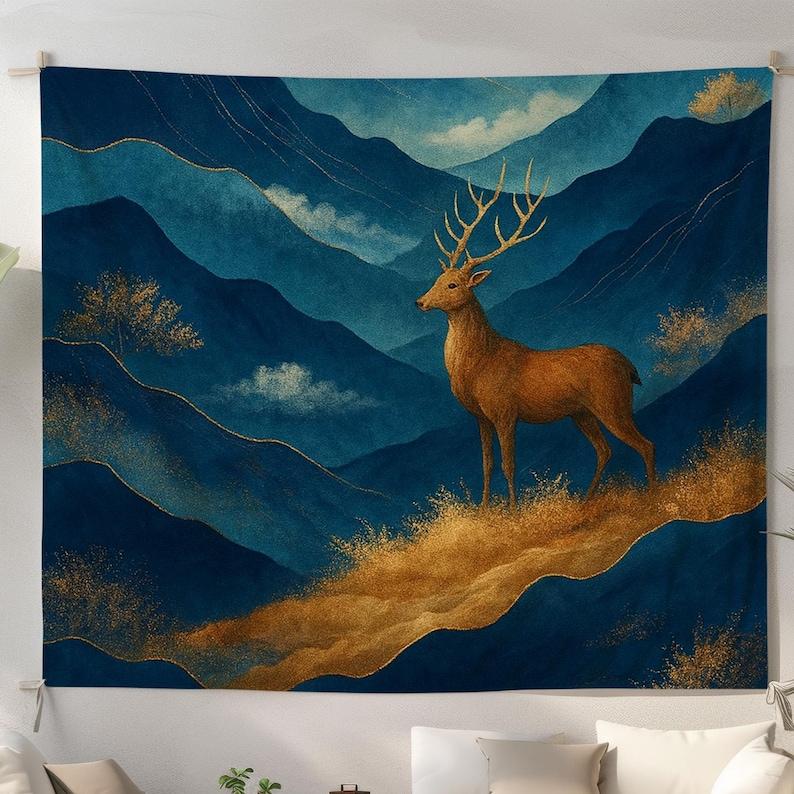 Magnificent golden antlers tapestry 75x100 чёрный