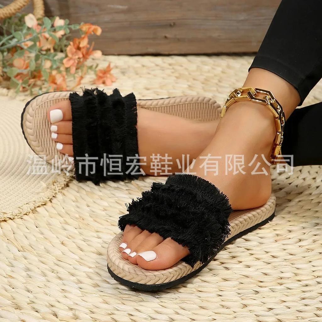 Summer Women Shoes New Bohemian Slippers for Women In Summer Comfortable Beach Sandals with Tassel Open Toe Flat Bottom Sandals