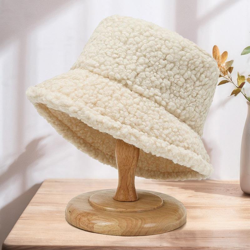 Autumn and winter new thermal hat literary retro letter sticker bucket hat fashionable and simple versatile basin hat tide