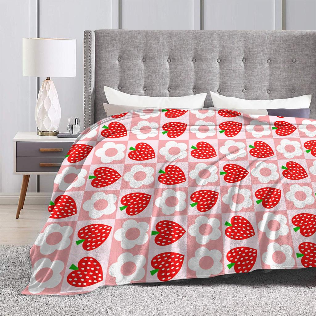 Pink Strawberry Print Flannel Blanket  Soft Throw Blanket for Living Room Travel Fashion Bedspread Sofa Bed Cover