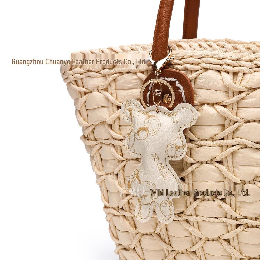 Schlüsselanhänger aus PU-Leder im koreanischen Stil mit 3D-Teddybär - Stilvoller Taschenanhänger