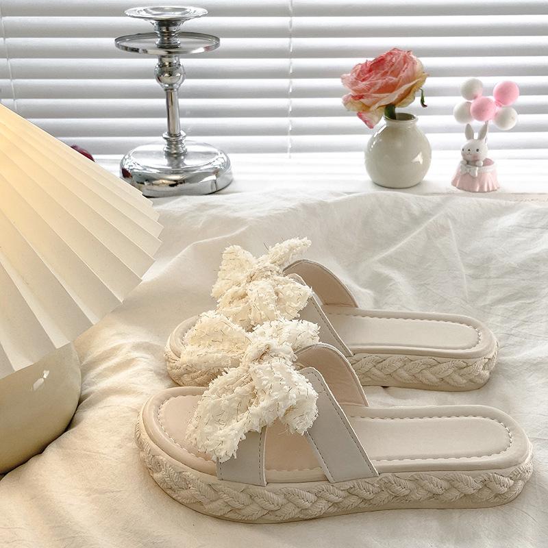 High-value design cool slippers women's summer fashion bow new go out niche beach shoes