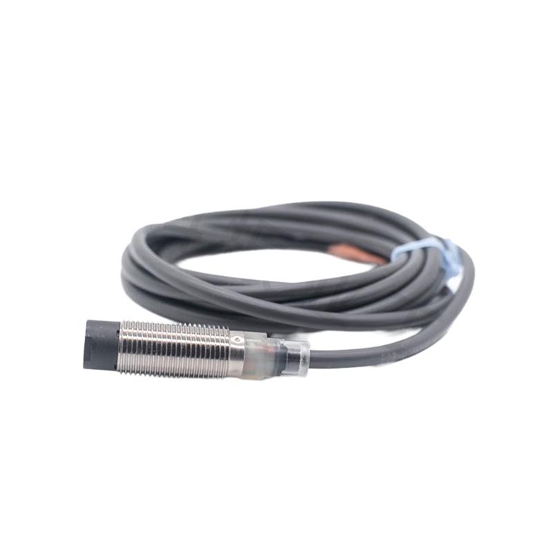 Omron E2B Series Proximity Sensor