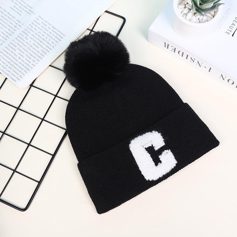 1pc Women's Winter Pompom Beanie Hat,Warm and Cozy Knit Hat Fleece Lining Skull Caps for Women,suitable for Outdoor Activities