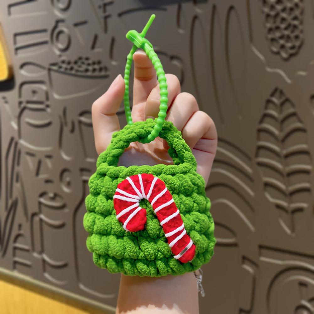 Mini Christmas Keychain Material Hand Knitting Hand-woven Yarn Bag Snowflake Pattern Cartoon Santa Coin Purse Snowflake Pattern