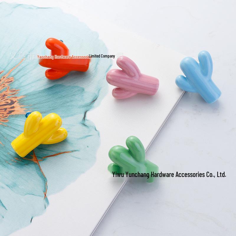 Yunchang Cactus Cartoon Ceramic Cabinet Handle - 5 Hand Colors, Cute Retro Design for Children's Rooms