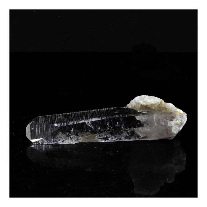 Pierres et Minéraux. Quartz Muzo + Calcite + Talc. 28.55 ct. Trimouns Talc Mine, Ariège, France.