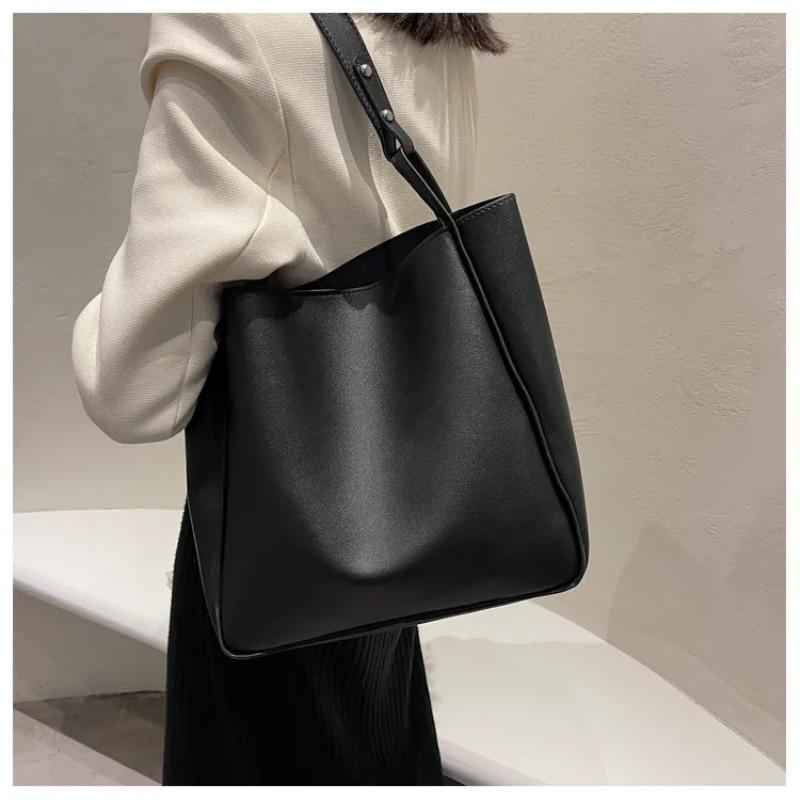 Fashi Women's Bucket Bag 2026 New Style Large-capacity Single-shoulder Underarm Bag Retro High Quality Commuting Bucket Bag