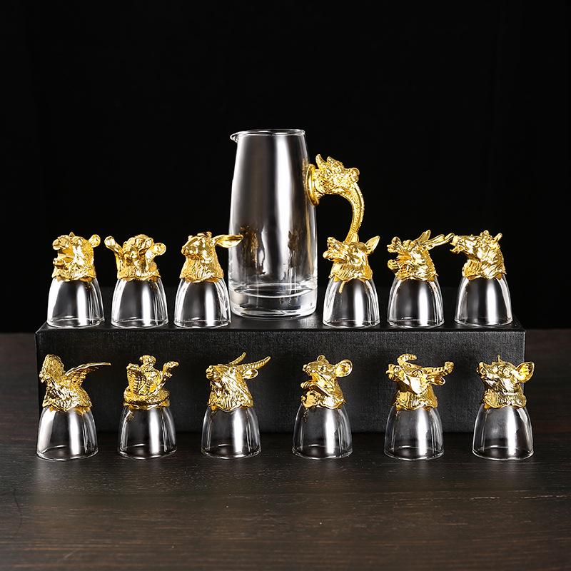 Creative Zodiac Decanter Set: White Wine Glasses and Shot Glass Souvenirs