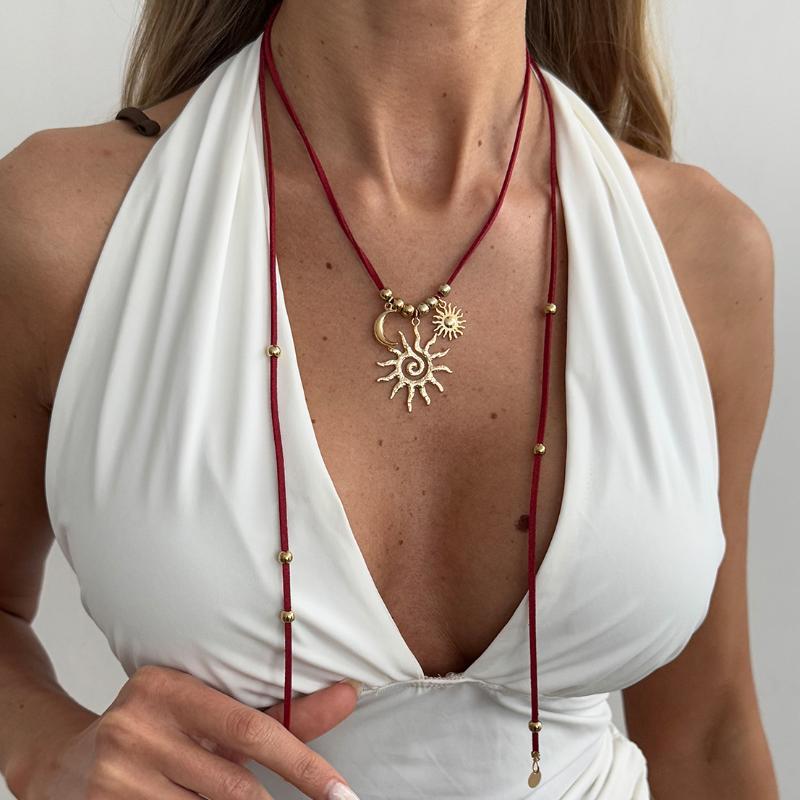 Simple Retro Hollow Out Sun Adjustable Pendant Necklace Rope Necklace Vintage Pull Out Collarbone Chain Jewelry Accessories Gift