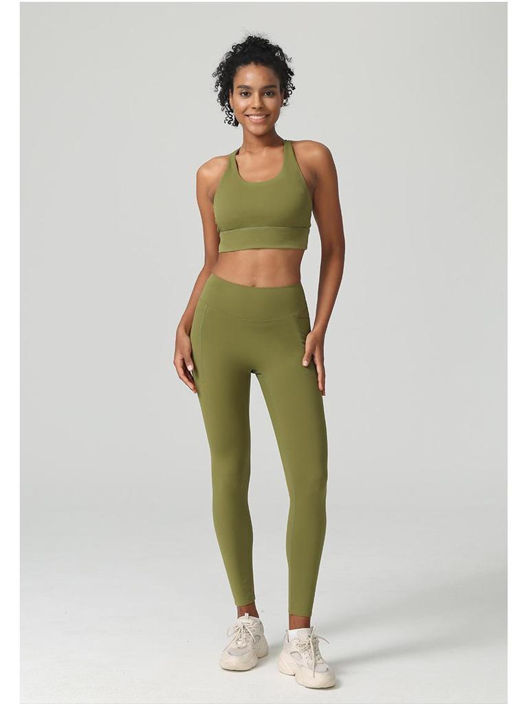 2025 High Support Lycra Sports Bra with Removable Pads and Cross Back Design for Yoga Fitness