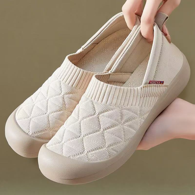 Shoes Women's one-pedal cloth shoes Lightweight flat shoes Soft-soled comfortable white mother shoes