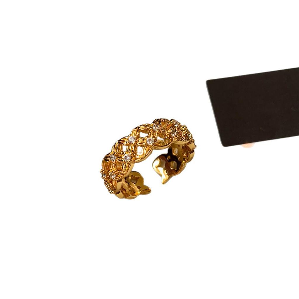 18k Gold Plated Zircon Ring: Exquisite Luxury Openwork Design, High-End Hand Jewelry.