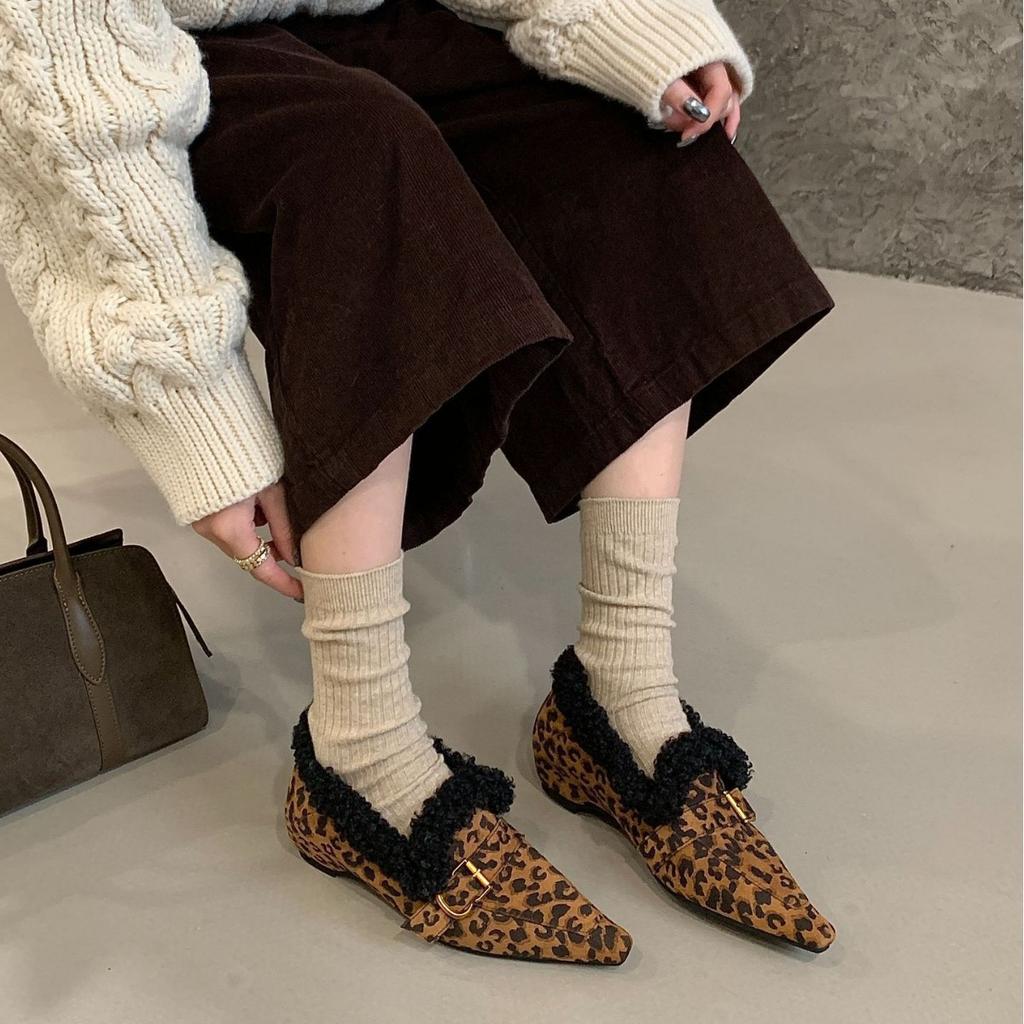 2025 Autumn and Winter Plush Shoes Women's Winter Pointed Head Inner Height Mary Jane Shoes Small Leather Shoes Loafers Women's Single Shoes Tide