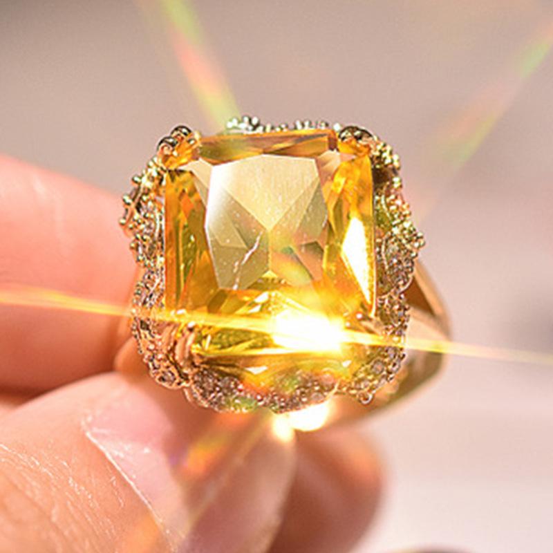 Nádherný prsten s čtvercovým drahokamem barvy šampaňského - Dvoubarevná zlatá úprava