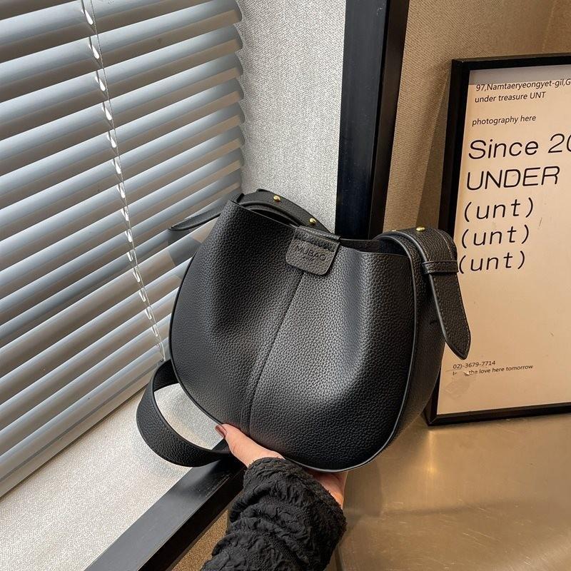 

Trendy Stylish Women s Bucket Bag Soft Material Shoulder Crossbody Bag In Black And Tiramisu Black