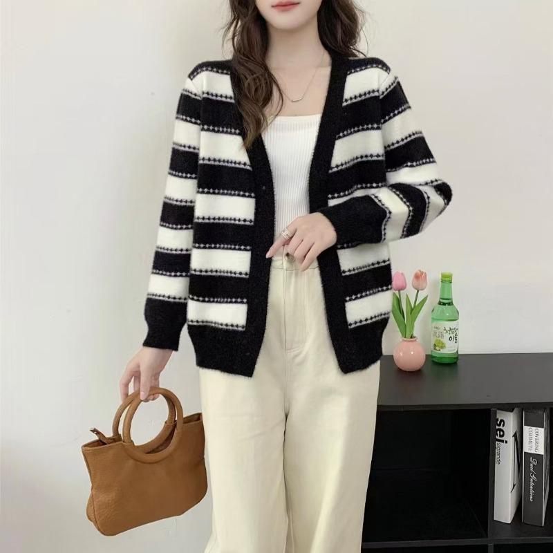 Autumn and winter v-neck striped sweater cardigan design sense casual color matching knitted jacket imitation mink soft waxy age-reducing top