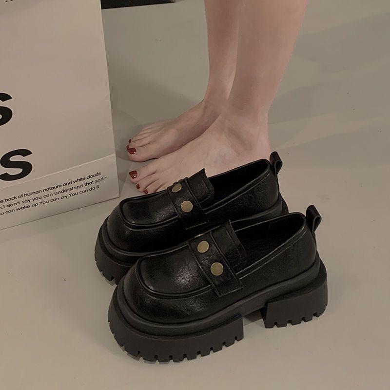 Thick-soled versatile small leather shoes women's 2025 new autumn and winter one-pedal heightening black thick heel with skirt loafer shoes