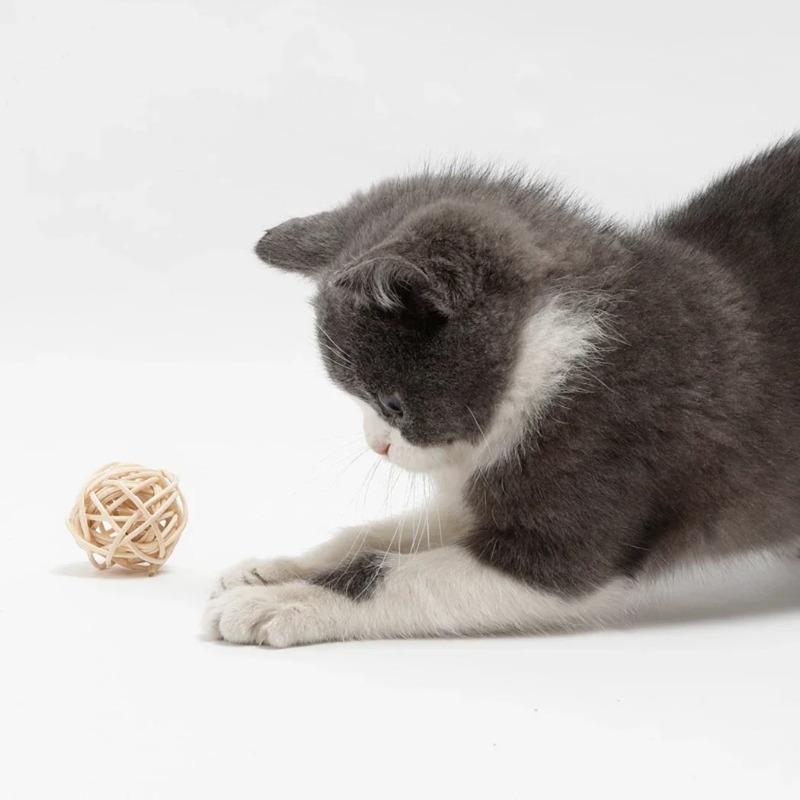 Feather sisal ball cat toy wholesale, scratch resistant, colorful woven cat toy ball, cat paw grinding, self fun pet supplies