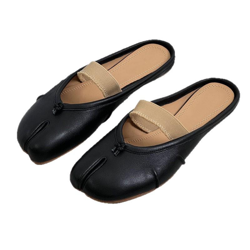 Retro Pleated Split-Toe Ballet Flats with