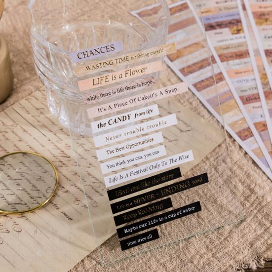 4 ks/sáček Papírové samolepky Proces ražení Retro Jemná rytina Pohodlná samolepicí dekorace 3 styly Anglické písmeno Samolepky na scrapbooking Dívka