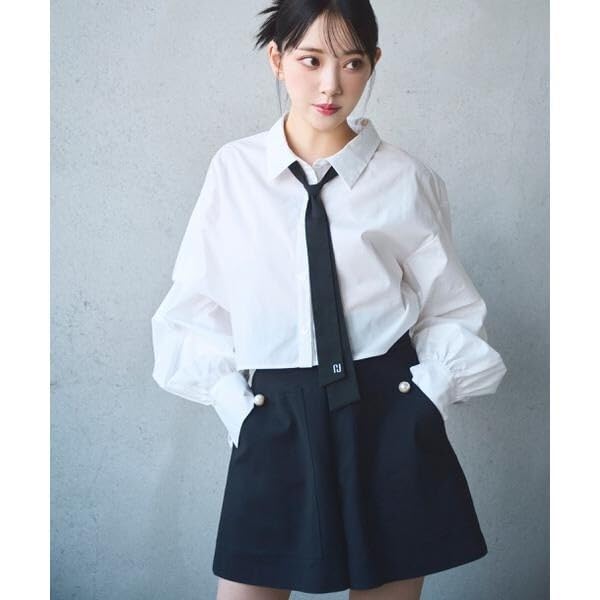 Jill by Jill Stuart Pearl Button Big Pocket Shorts